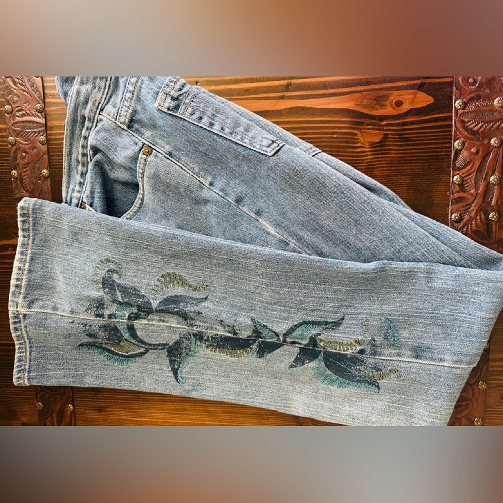 Vintage Calvin Klein Flare Jeans Women’s 8 Blue 32” Painted  Scroll Design - Picture 2 of 7